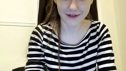 שתי ברונטיות סרטוני סקס צפיה ישירה משרתות גבר