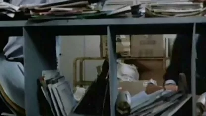 ברונטית רוסיה שמחה להתעסק סרטוני פורנו לצפייה ישירה עם שתיים.
