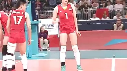 בוריאטקה בגרביונים חמים שניתן לגברים סקסלצפיה ישירה הרוסיים