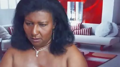 ברונטית סרטי פורנו לצפיה ישירה חינם מחניקה נקרע על ידי שני בחורים במרפסת