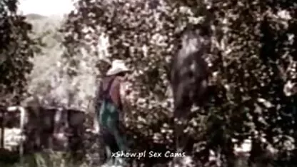 נשים מבוגרות מאוננות בנרתיק שלא מגולח. סרטי סקס לצפייה חינם