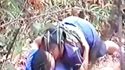תלמידים רוסים אתרי פורנו לצפייה ישירה שנעלונים להיכנע לחבר בעוד הורים לא בבית