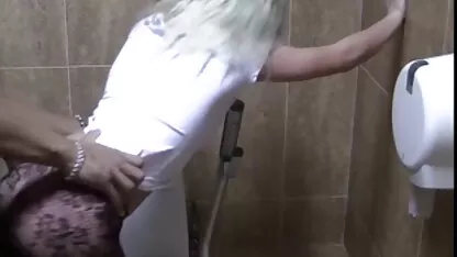 בחור מזיין שתי בחורות אתרי פורנו לצפייה ישירה צעירות נקבות