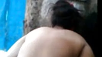 ילדה וילד סרטי סקס לצפייה חינם עומדים נחמד רטוב, עמוק